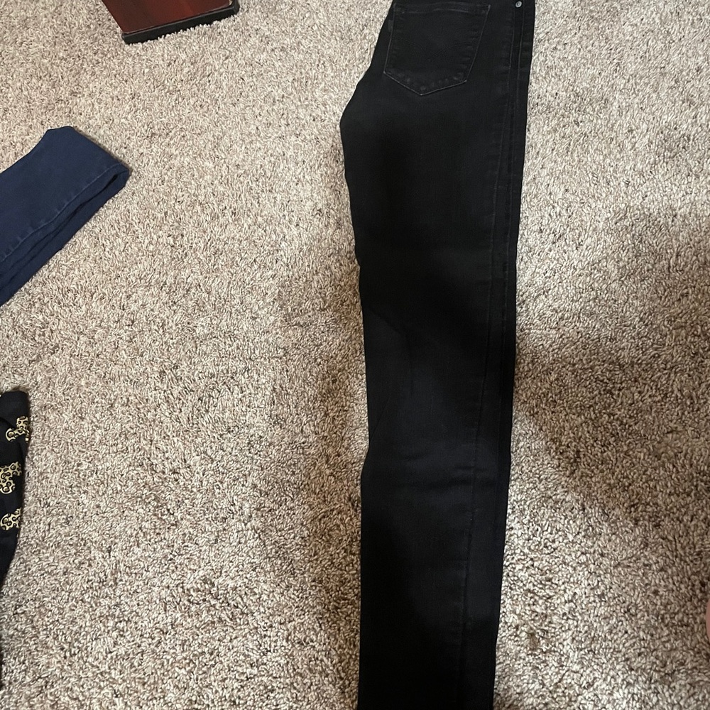 Faded Black Skinny Levi’s - Picture 5 of 5